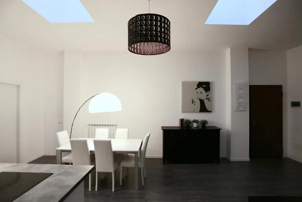 Trend Apartments Vicio La Metro Maciacchini Appartamenti Moderni Wi Fi Gratuito Nuova Gestione-1